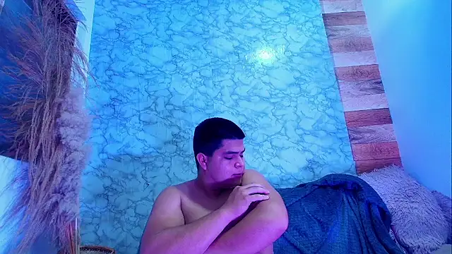 Snapshot of naomi_campbel_ chatting on February 21, 8:22 pm naomi campbel online show from February 21, 8:22 pm