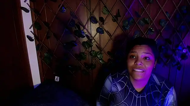 naomi campbel  online show from October 22, 9:13 pm