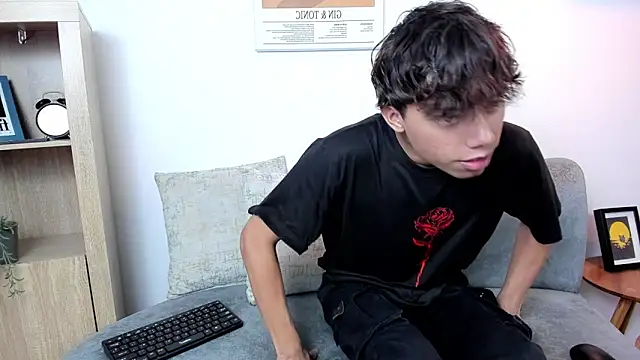 Snapshot of Honeymoon_sariel chatting on November 28, 8:42 pm Honeymoon sariel online show from November 28, 8:42 pm