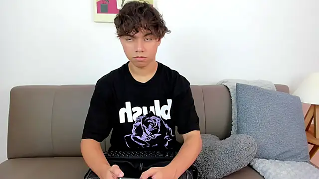 Honeymoon sariel online show from March 13, 8:25 pm