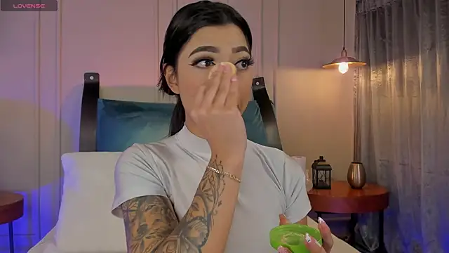 NaishaFord 1 online show from October 25, 1:38 am