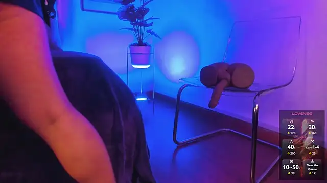 Violett Novoa online show from November 5, 12:08 pm