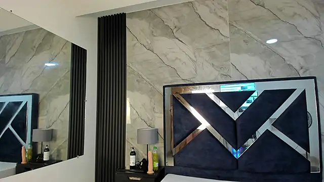 Snapshot of Megan_Sweetas chatting on November 6, 4:44 pm Megan Sweetas online show from November 6, 4:44 pm