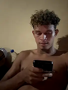 Snapshot of CHARLY-- chatting on September 9, 6:23 am CHARLY-- online show from September 9, 6:23 am