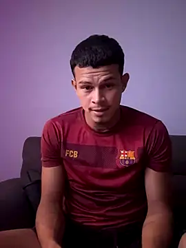 Snapshot of CHARLY-- chatting on October 17, 8:28 am CHARLY-- online show from October 17, 8:28 am