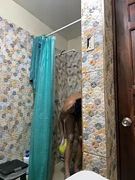 Snapshot of CHARLY-- chatting on September 21, 1:11 am CHARLY-- online show from September 21, 1:11 am