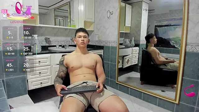 Snapshot of Thomas_moon chatting on September 26, 12:23 pm Thomas moon online show from September 26, 12:23 pm