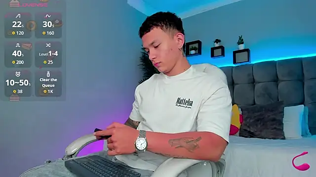 Thomas moon online show from June 3, 1:01 pm