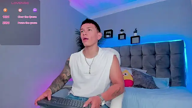 Thomas moon online show from June 20, 1:38 pm