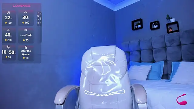 Snapshot of Thomas_moon chatting on November 15, 11:03 am Thomas moon online show from November 15, 11:03 am