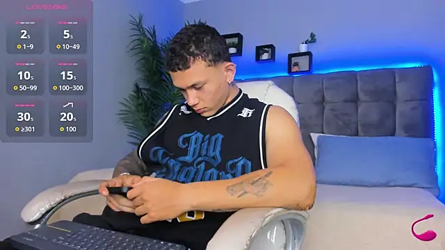 Thomas moon online show from March 16, 1:26 pm