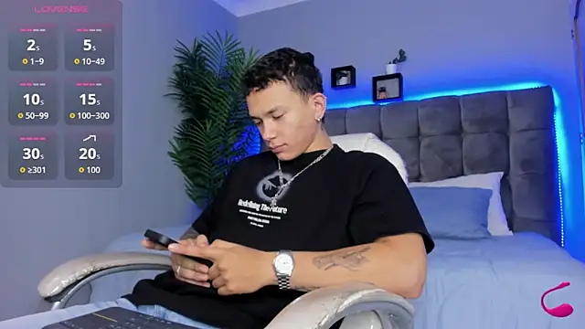 Thomas moon online show from March 29, 1:46 pm