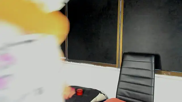 HellAndDante  online show from February 16, 10:51 pm