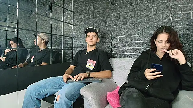 HellAndDante  online show from November 22, 12:10 am