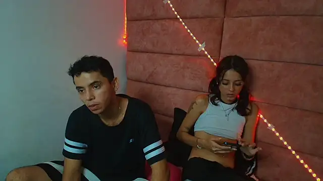 HellAndDante  online show from November 4, 2:59 am