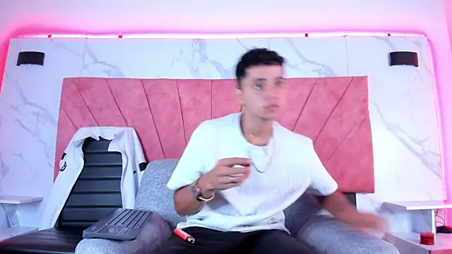 HellAndDante  online show from December 20, 1:19 am