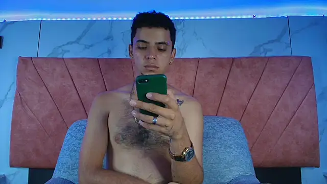 HellAndDante  online show from December 5, 4:11 am