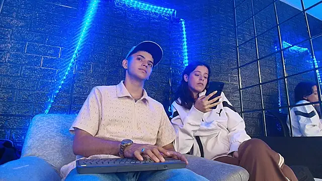 HellAndDante  online show from November 13, 10:24 pm