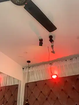 Snapshot of Sussan__ chatting on November 5, 11:46 am Sussan online show from November 5, 11:46 am