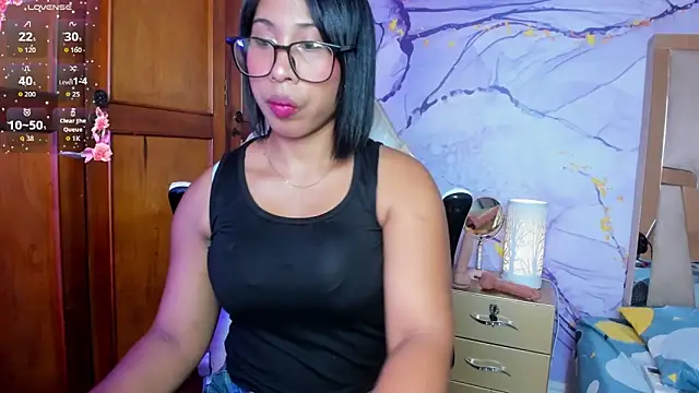 Elowen Clark online show from October 22, 7:46 pm