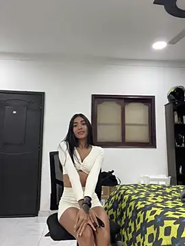 Snapshot of sahraparker chatting on October 9, 1:17 am sahraparker online show from October 9, 1:17 am