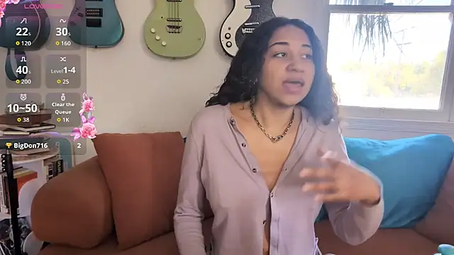 Snapshot of onlystrings chatting on February 3, 9:09 pm onlystrings online show from February 3, 9:09 pm