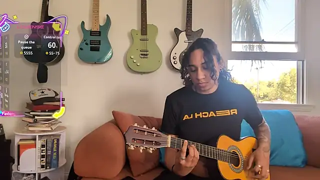 Snapshot of onlystrings chatting on January 14, 9:18 pm onlystrings online show from January 14, 9:18 pm