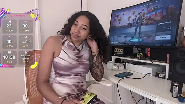 Snapshot of onlystrings chatting on February 12, 11:15 pm onlystrings online show from February 12, 11:15 pm