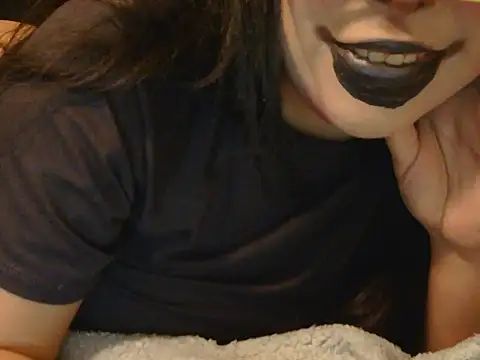 Snapshot of MakaylaRubi chatting on October 26, 7:20 am MakaylaRubi online show from October 26, 7:20 am