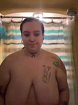 vanessraine online show from January 7, 6:07 am