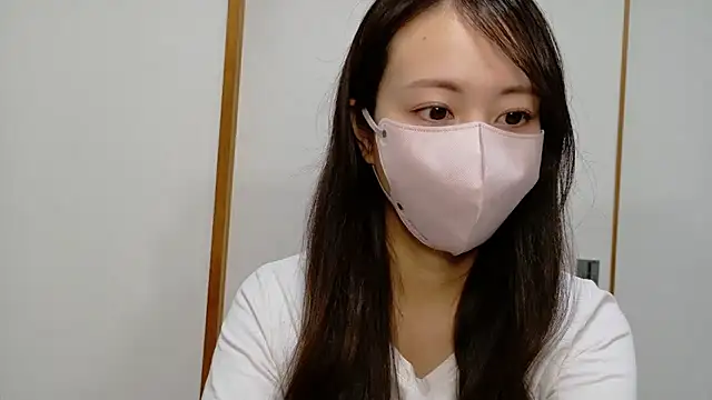 Snapshot of azu__jp chatting on September 19, 1:31 am azu jp online show from September 19, 1:31 am