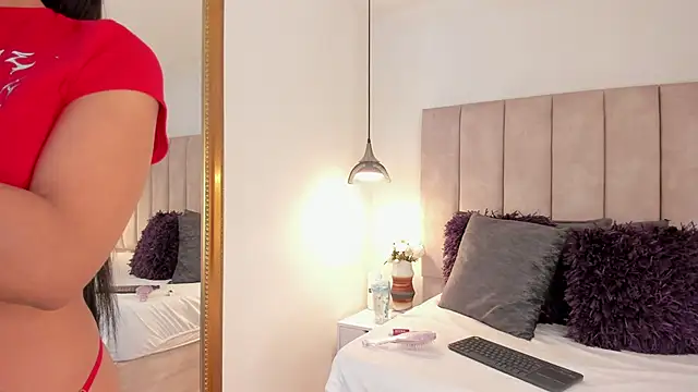 arianaa miller  online show from November 20, 8:20 pm