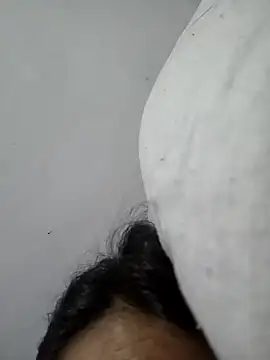 Snapshot of sanu_07 chatting on April 29, 5:06 pm sanu 07 online show from April 29, 5:06 pm