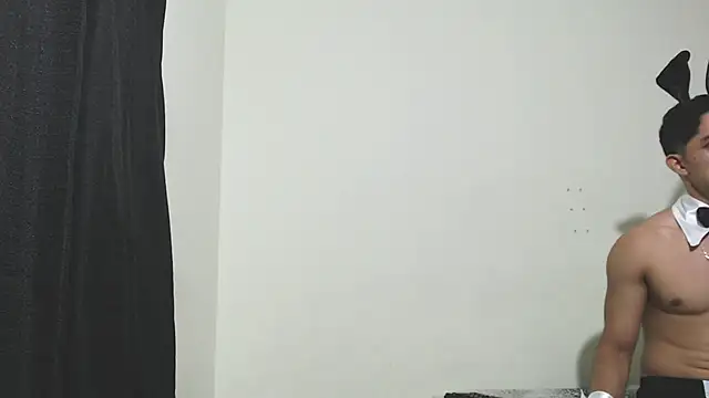 Snapshot of Penelope77 chatting on October 25, 5:28 am Penelope77 online show from October 25, 5:28 am