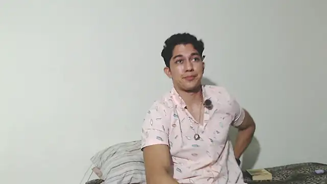 Snapshot of Penelope77 chatting on September 20, 5:45 am Penelope77 online show from September 20, 5:45 am