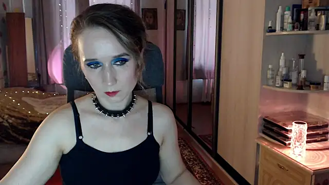 ClassyInna online show from October 24, 8:24 am