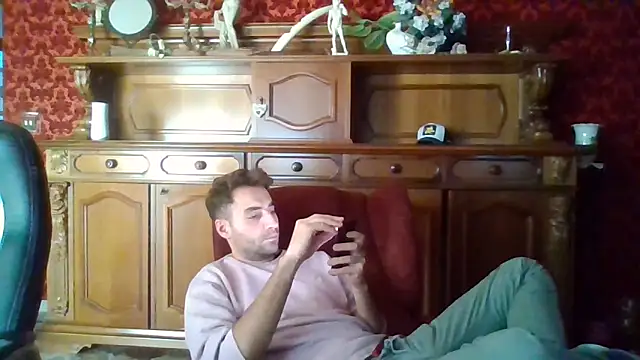 Torissimo92 online show from October 19, 3:26 pm