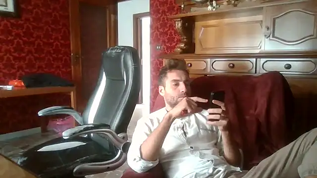Snapshot of Torissimo92 chatting on September 24, 8:10 am Torissimo92 online show from September 24, 8:10 am
