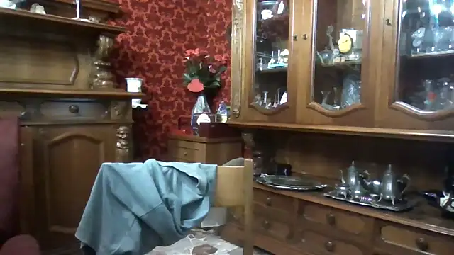 Snapshot of Torissimo92 chatting on September 19, 8:02 pm Torissimo92 online show from September 19, 8:02 pm