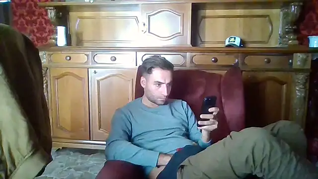 Snapshot of Torissimo92 chatting on October 10, 10:05 am Torissimo92 online show from October 10, 10:05 am