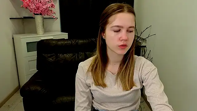 Spicy Lexi online show from March 17, 7:00 am