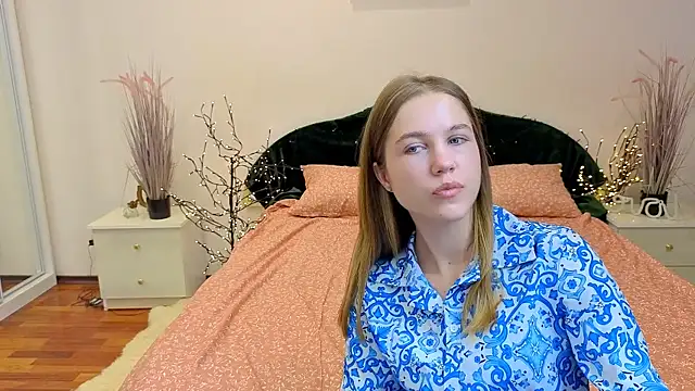 Spicy Lexi online show from July 25, 7:05 am