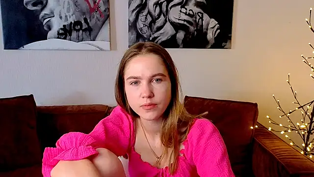 Spicy Lexi online show from July 1, 1:00 pm