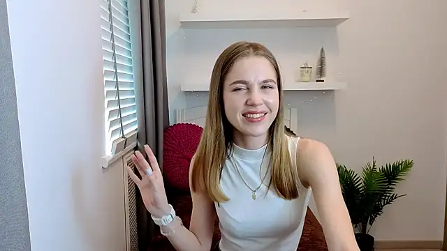 Spicy Lexi online show from June 2, 1:00 pm