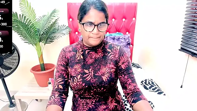 Snapshot of Strawberry_Lips chatting on October 7, 8:04 am Strawberry Lips online show from October 7, 8:04 am