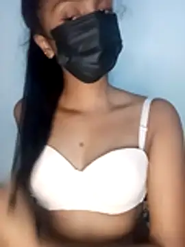 Snapshot of kissy_doll chatting on October 13, 6:53 pm kissy doll online show from October 13, 6:53 pm