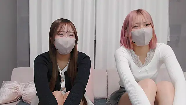  YUI CHAN  online show from November 15, 11:14 am