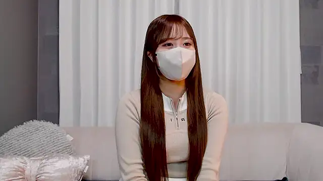  YUI CHAN  online show from January 18, 11:24 am