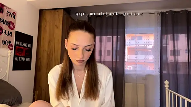 ScarlettSmithX online show from April 19, 3:40 am