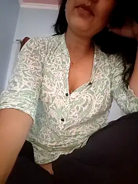 Snapshot of CUTE-PX chatting on October 2, 2:04 am CUTE-PX online show from October 2, 2:04 am